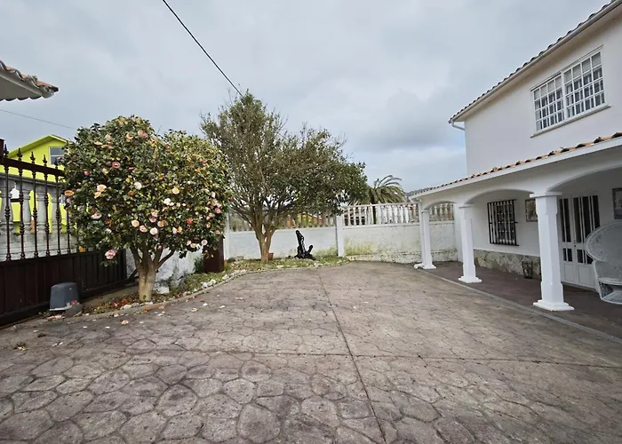 Cerca De La Playa De Esmelle Horská chata A Pedreira